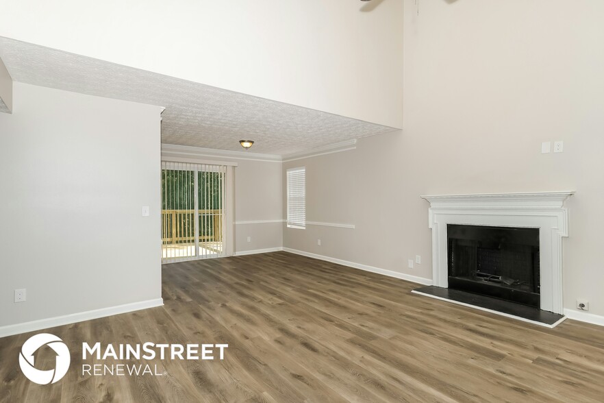 Building Photo - 5541 Panola Pl