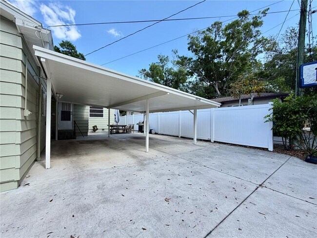 Building Photo - 4628 Dr M.L.K. Jr St N