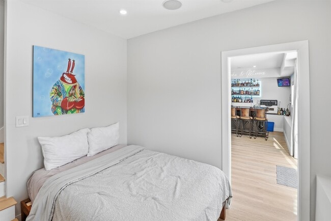 Building Photo - 253 Upper Mad River Rd