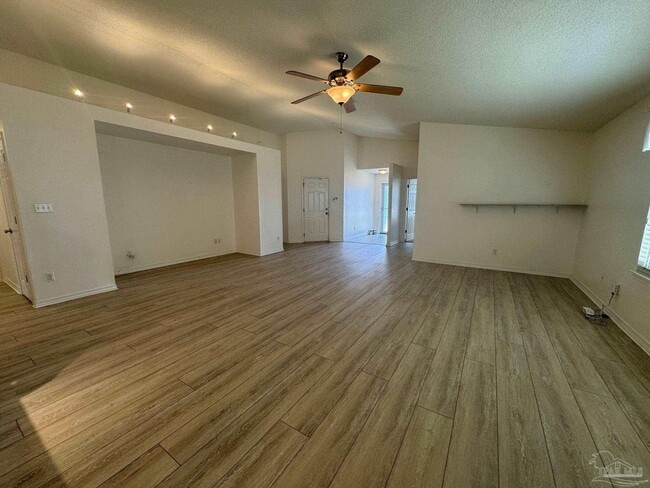 Building Photo - 314 Mizzen Ln