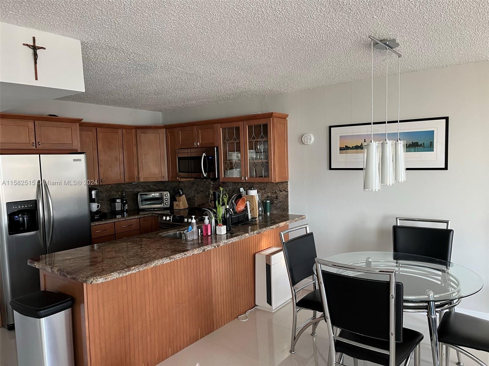 Building Photo - 345 Ocean Dr