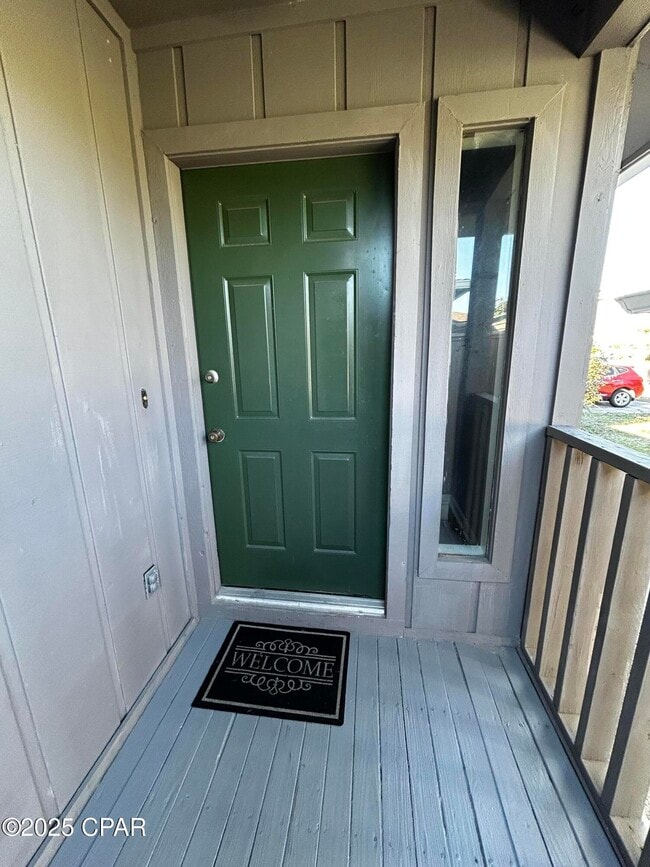 Building Photo - 1007 11th Ct