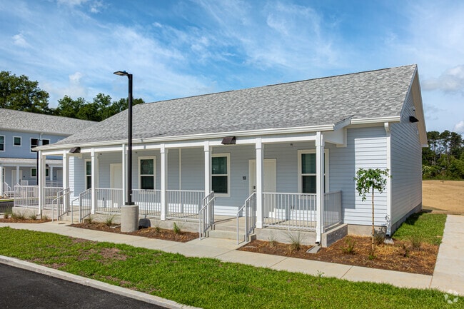 Building Photo - Phoenix Square