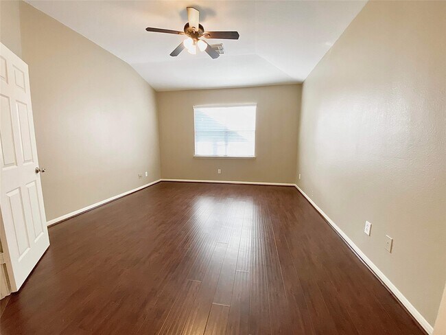 Building Photo - 2614 Orchard Creek Ln