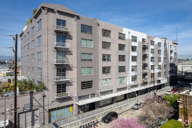 Toy Factory Lofts 1855 Industrial St Los Angeles CA 90021 Apartment toy-factory-lofts-1855-industrial-st-los-angeles-ca-90021-apartment