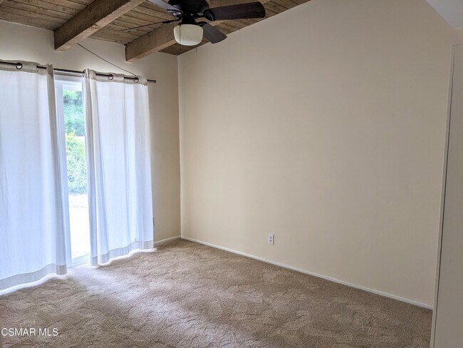 Building Photo - 972 Woodlawn Dr