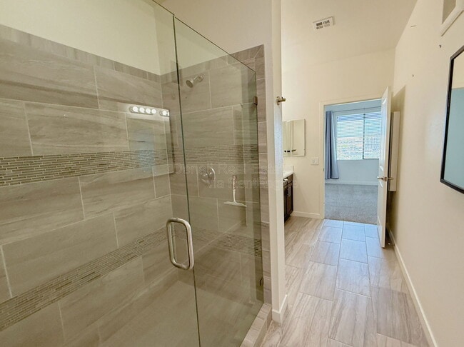 Building Photo - 2511 W Queen Creek Rd