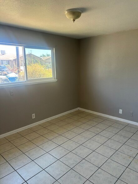 Building Photo - 6062 Vierra Ln