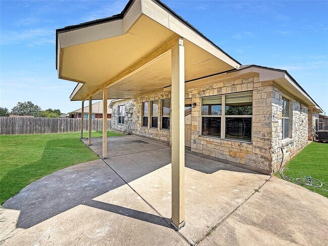 Building Photo - 1412 Muddy Waters Dr