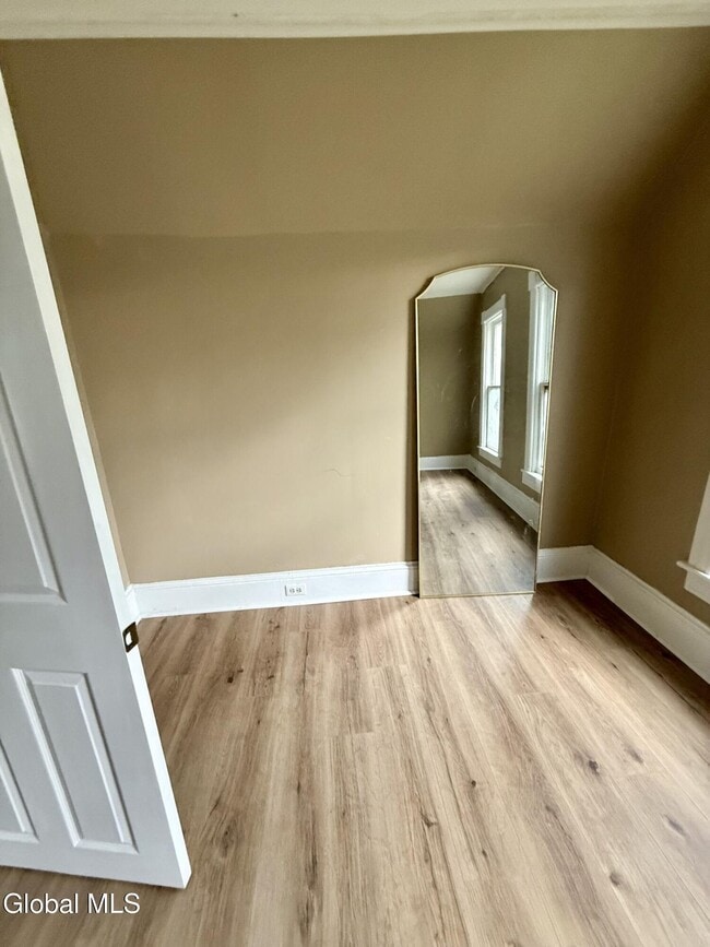 Building Photo - 89 2nd Ave