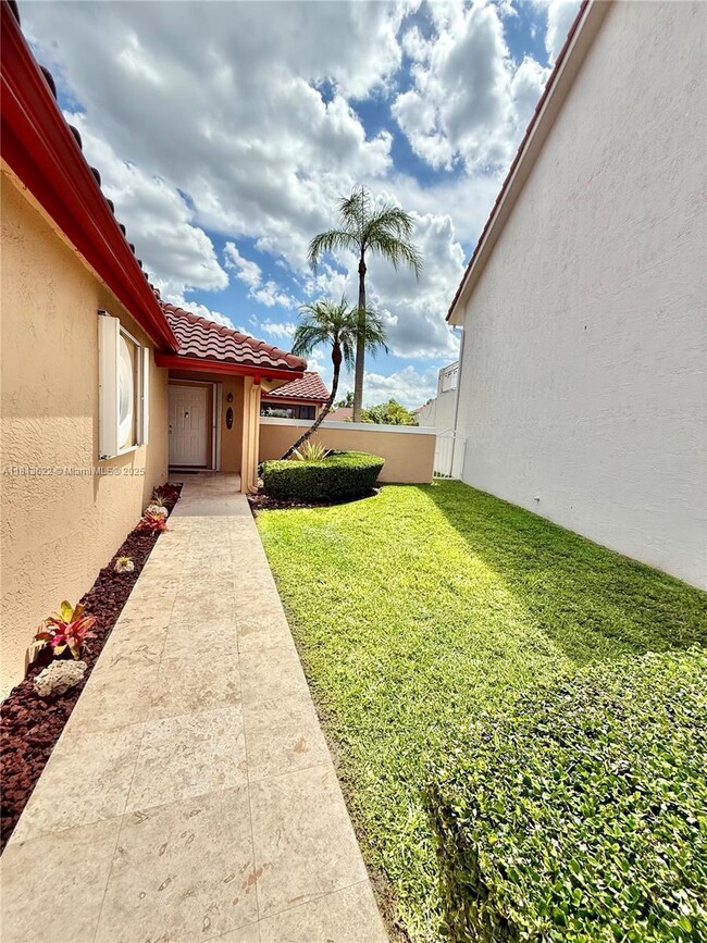 Building Photo - 10362 NW 46th Terrace
