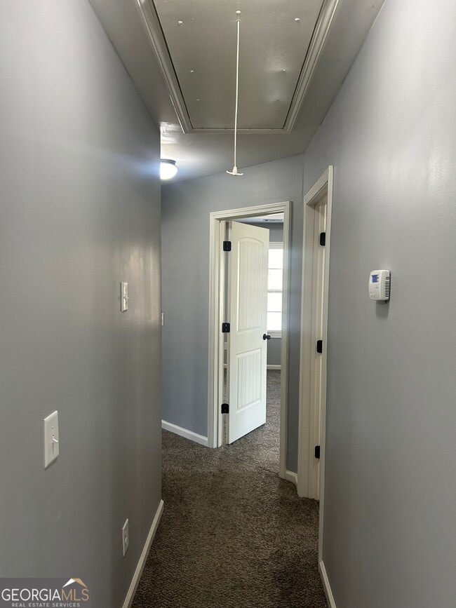 Building Photo - 149 Peak Ct.