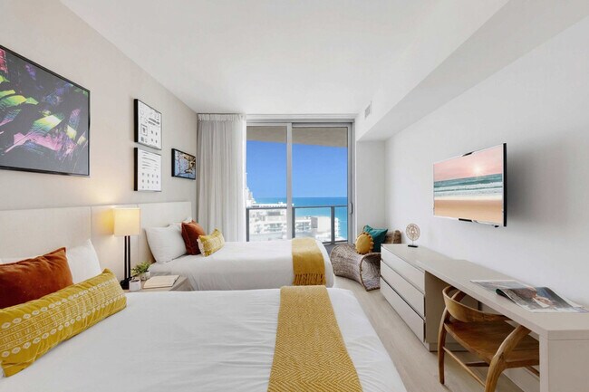 Building Photo - 4111 S Ocean Dr