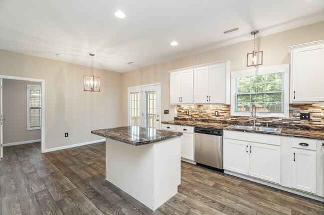 Building Photo - 7713 Budding Vine Ln