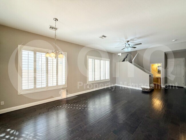 Building Photo - 2049 W Periwinkle Way