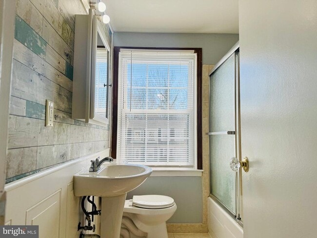 Building Photo - 2 Durness Ct