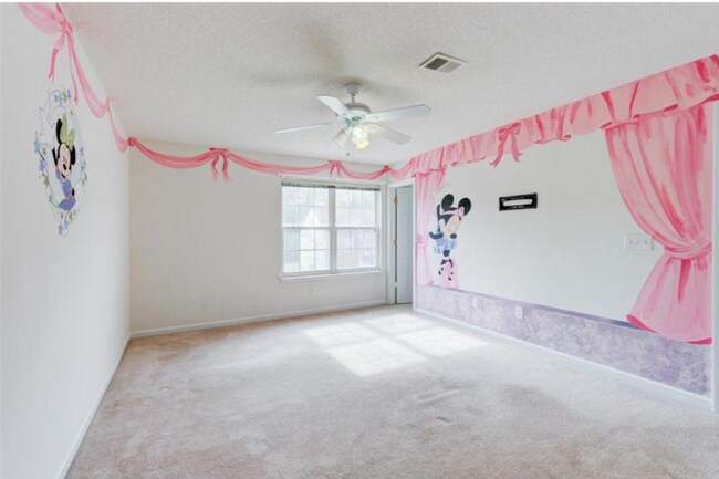 Building Photo - 4 Ledgerock Way