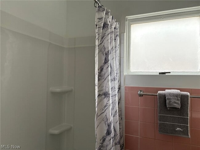 Building Photo - 1771 Tanglewood Dr