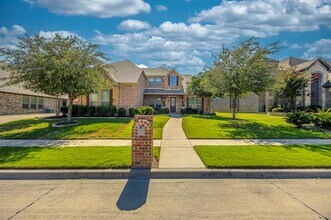 Building Photo - 6913 Chisholm Trail