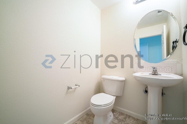 Building Photo - 100 Canterbury Ct