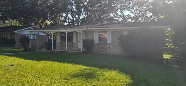 Primary Photo - 715 SE 33rd Ave