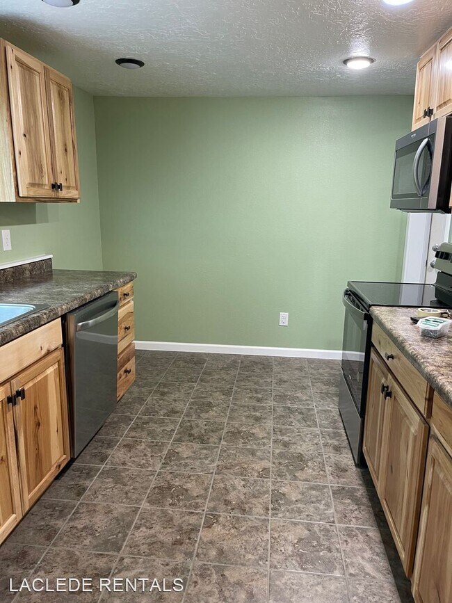 Building Photo - 2 br, 2 bath House - 10141 Easton