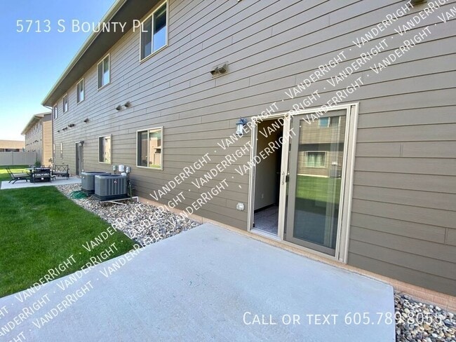 Building Photo - 5713 S Bounty Pl