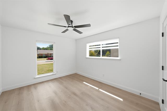 Building Photo - 7765 El Pensador Dr