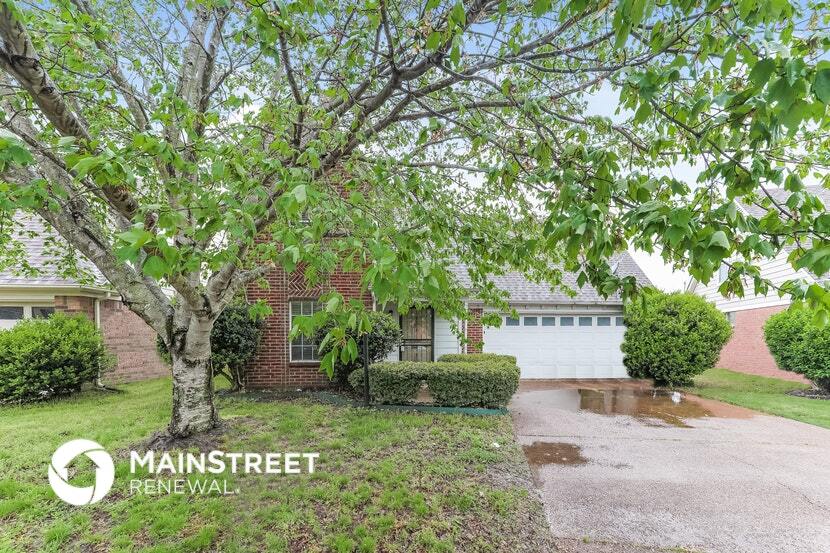 Primary Photo - 1829 Black Bear Cir W
