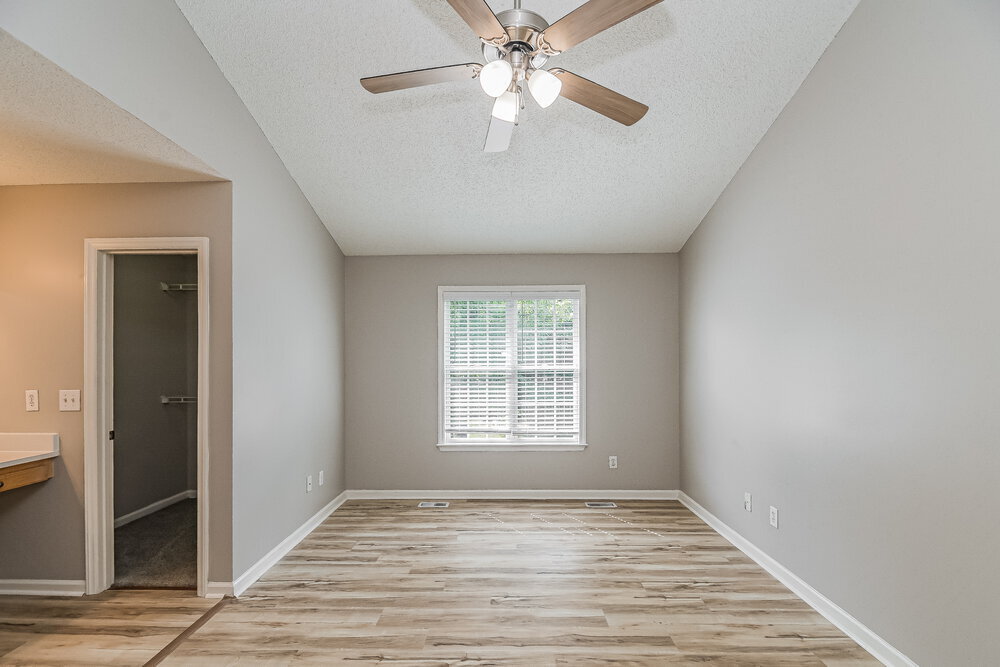 Building Photo - 1012 S Willhaven Dr