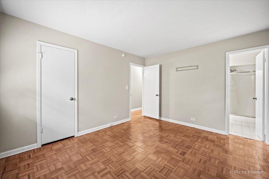 Building Photo - 1040 Brantwood Ave