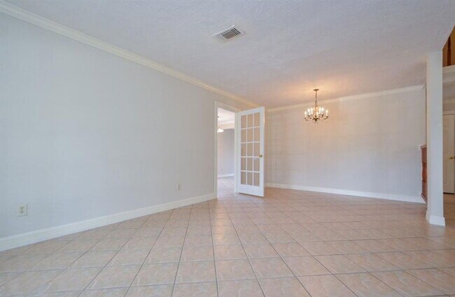 Building Photo - 3338 Walhalla Dr
