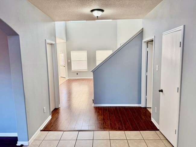 Building Photo - 6537 Canyon Mist Ln