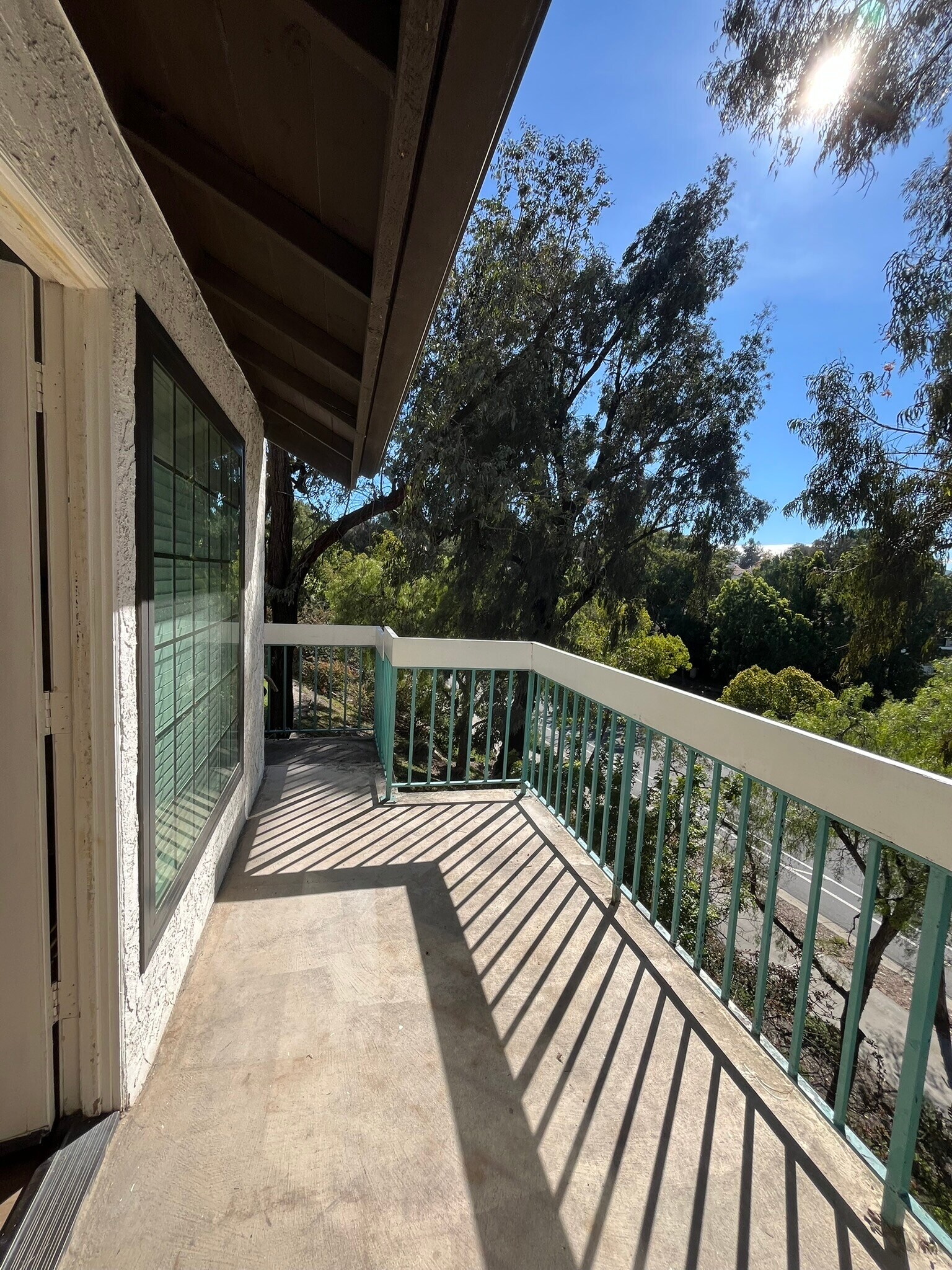 Patio - 16274 Avenida Venusto