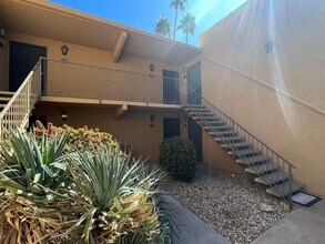 Building Photo - 2 Bedroom Condo in the Scottsdale Terrace Condominiums Community Near N Pima Rd and E Indian Scho...