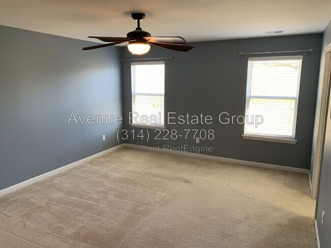 Building Photo - 554 Parkgate Dr