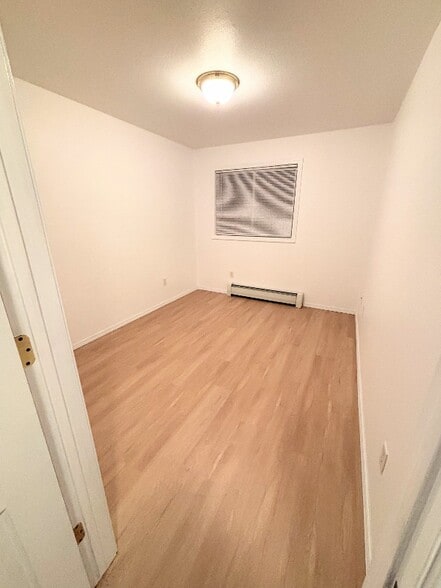 Building Photo - 1949 S 9th St W