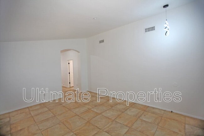 Building Photo - 15313 N 104th Way