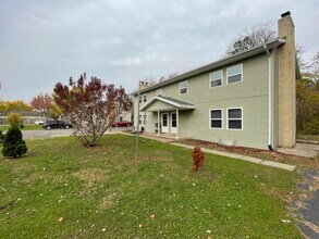 Building Photo - Abbott Court Apartments