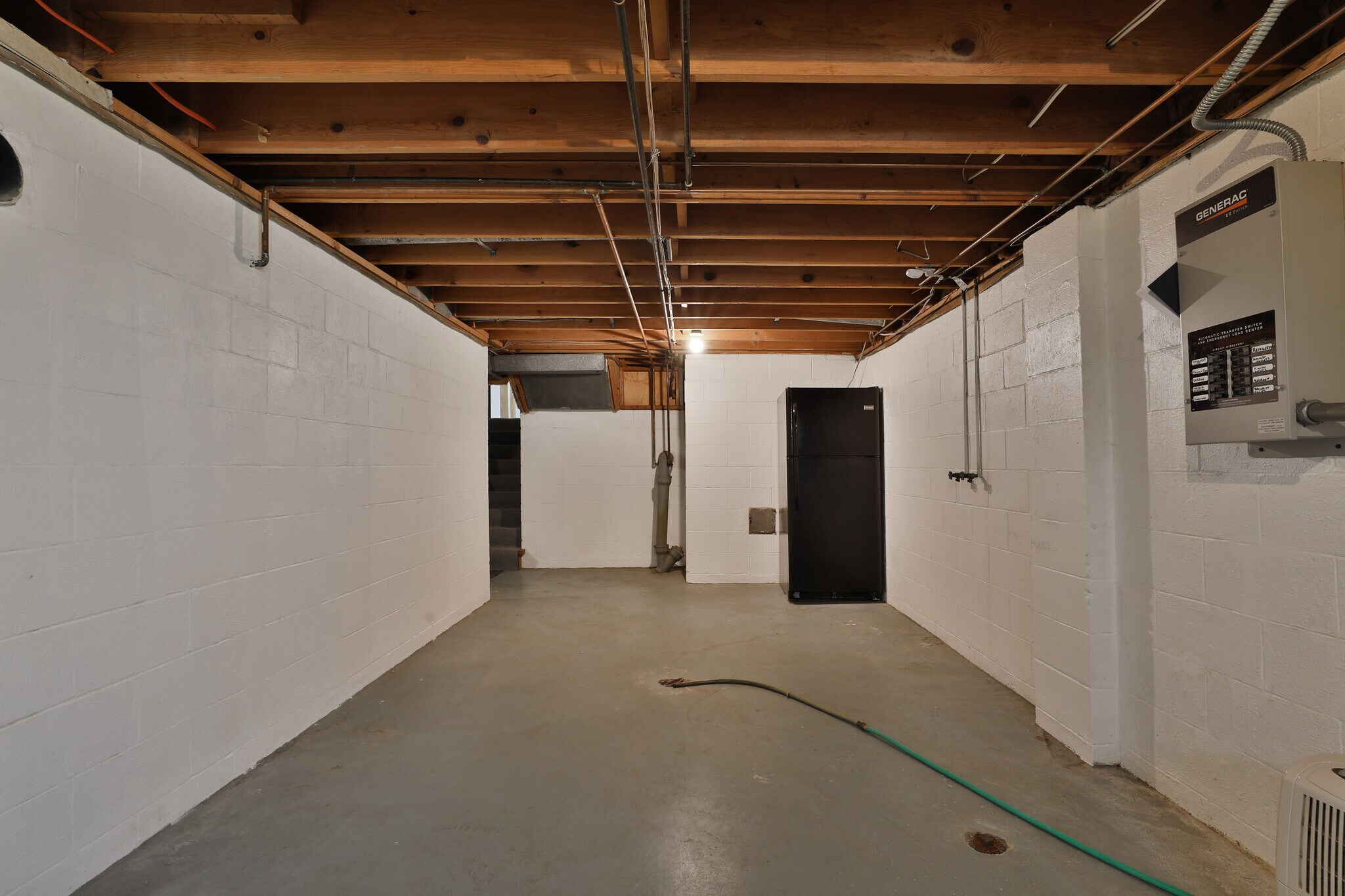 Building Photo - 270 Bryant Ave