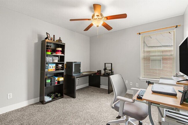 Building Photo - 20314 Pomegranate Ln