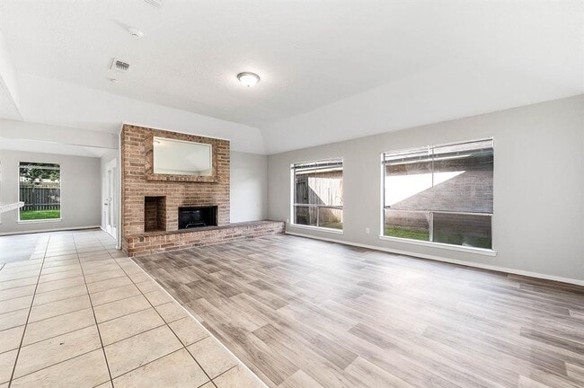 Building Photo - 4406 Lost Lake Ln