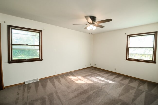 Building Photo - 3 bed 2 bath home in Wheeler