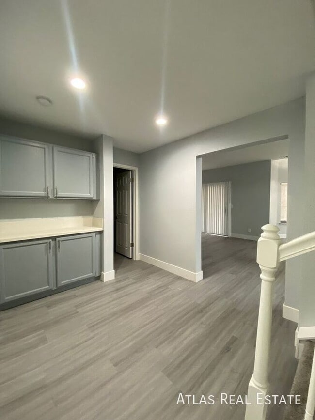 Building Photo - 1916 Old Mill Ln