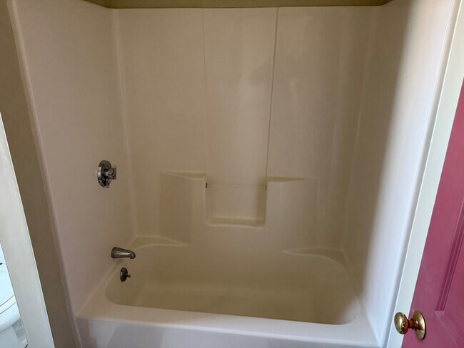 Building Photo - 50 Adams St