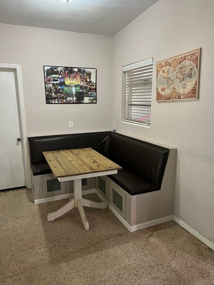 Building Photo - 664 8th St