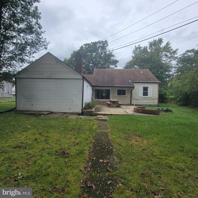 Building Photo - 13300 Williams Dr