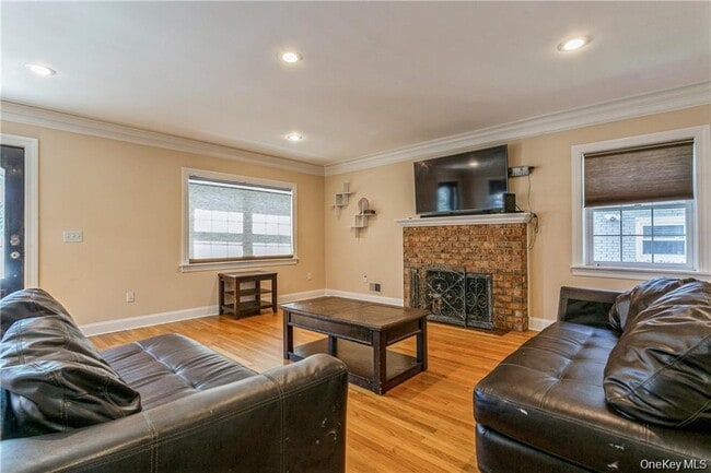 Building Photo - 39 Croydon Rd