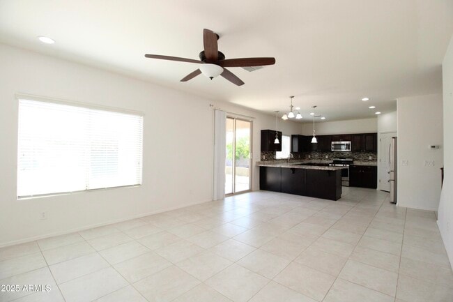 Building Photo - 1819 W Bonanza Dr