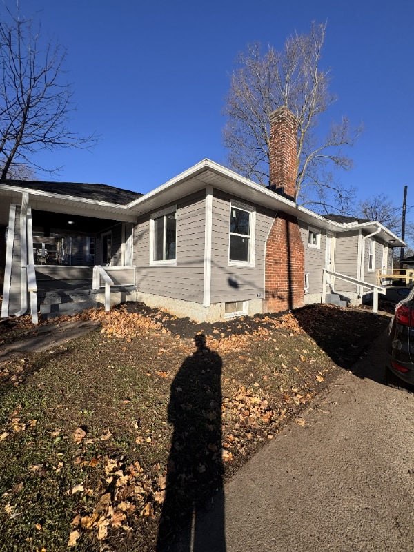 Building Photo - 208 W Brown Ave